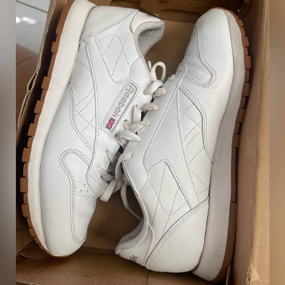 Women’s Sneakers